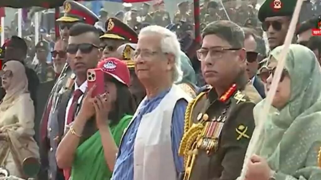 জাতীয় প্যারেড স্কয়ারে মহান বিজয় দিবসের বর্ণিল আয়োজন, প্রধান উপদেষ্টার উপস্থিতিতে নতুন বিশ্বরেকর্ডের হাতছানি