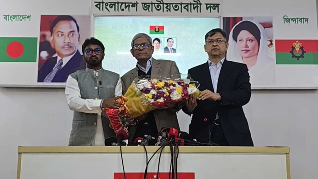 গণঅধিকার পরিষদ ছেড়ে বিএনপিতে রাশেদ খাঁন