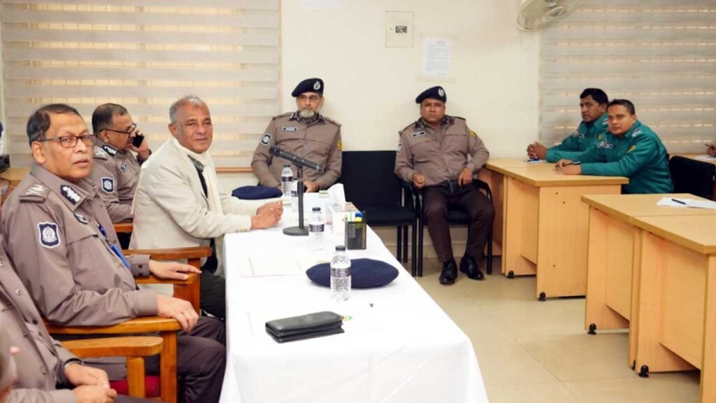নির্বাচনের মাঠে পুলিশ হবে আস্থার প্রতীক : স্বরাষ্ট্র উপদেষ্টা