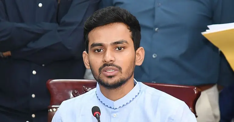 সাবেক উপদেষ্টা আসিফ মাহমুদের ব্যাংক হিসাব তলব
